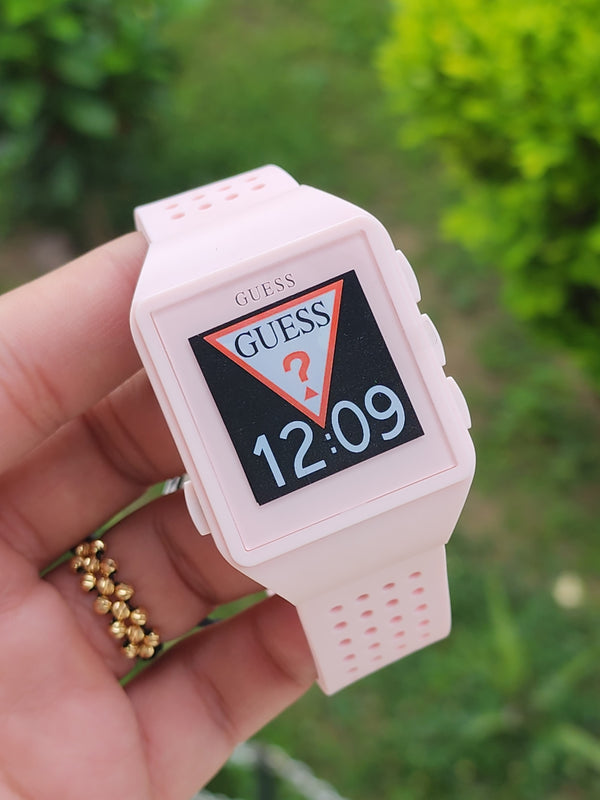SMARTWATCH GUESS ROSADO – C3002M4 | MODERNO, DIGITAL Y FUNCIONAL